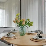 Brabank Riverside Premium & Free Parking By Downtown