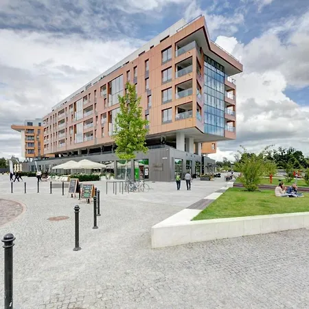 Brabank Riverside Premium & Free Parking By Downtown Apartment