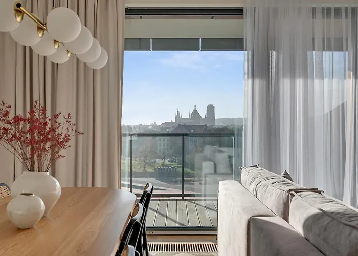 Aparthotel Brabank Riverside Premium & Free Parking By Downtown 4*