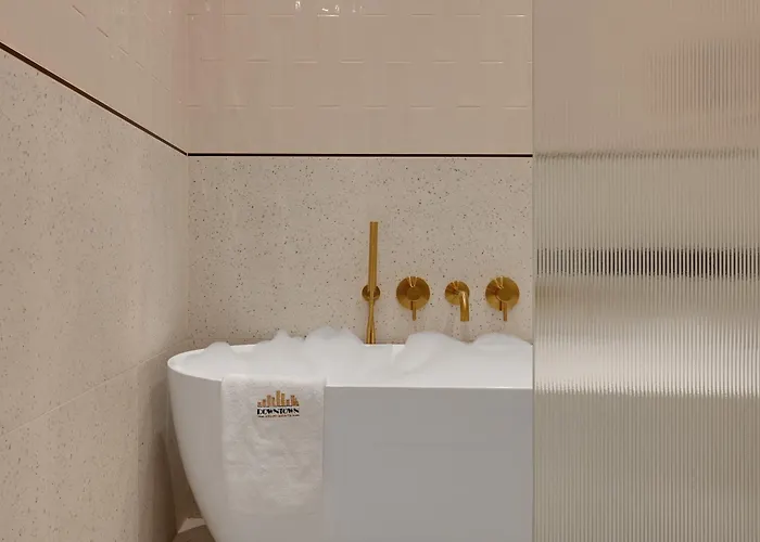 Aparthotel Brabank Riverside Premium & Free Parking By Downtown